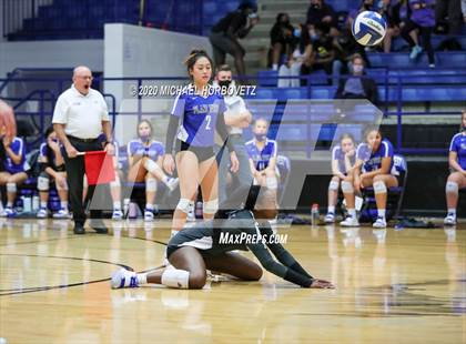 Thumbnail 3 in Marcus @ Plano West photogallery.