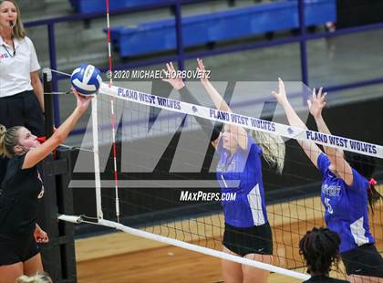 Thumbnail 1 in Marcus @ Plano West photogallery.