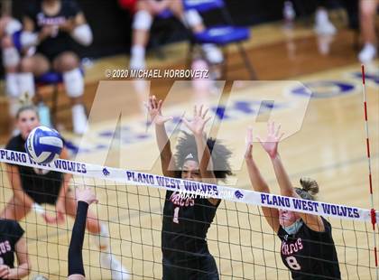 Thumbnail 3 in Marcus @ Plano West photogallery.