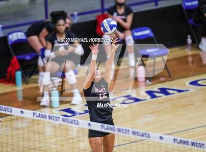 Thumbnail 2 in Marcus @ Plano West photogallery.