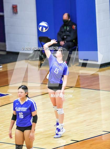 Thumbnail 2 in Marcus @ Plano West photogallery.