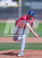 Photo from the gallery "Heritage vs. Lake Oswego (Coach Bob Invitational)"