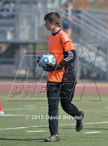 Thumbnail 2 in Sacramento Country Day vs. Sacramento Waldorf (CIF SJS D7 Final) photogallery.