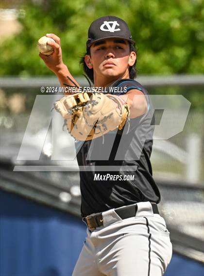 Thumbnail 1 in University City vs Valley Center(CIF SDS Division 4 Semifinal) photogallery.
