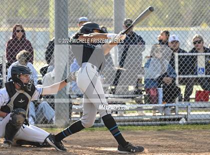 Thumbnail 2 in University City vs Valley Center(CIF SDS Division 4 Semifinal) photogallery.