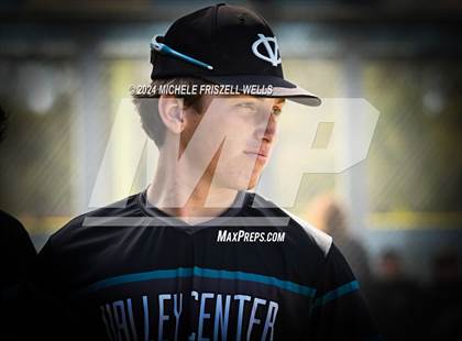 Thumbnail 3 in University City vs Valley Center(CIF SDS Division 4 Semifinal) photogallery.