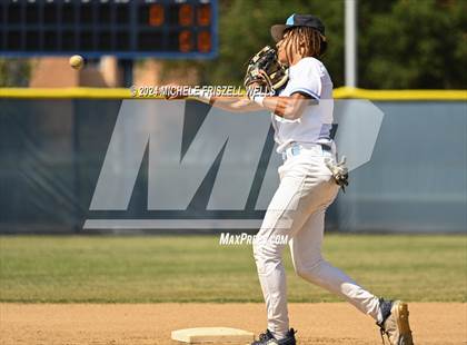 Thumbnail 2 in University City vs Valley Center(CIF SDS Division 4 Semifinal) photogallery.