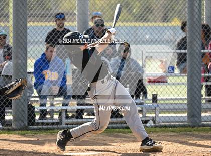 Thumbnail 2 in University City vs Valley Center(CIF SDS Division 4 Semifinal) photogallery.