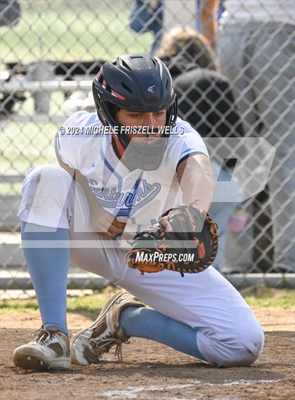 Thumbnail 2 in University City vs Valley Center(CIF SDS Division 4 Semifinal) photogallery.