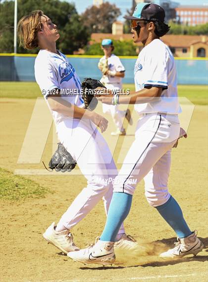 Thumbnail 1 in University City vs Valley Center(CIF SDS Division 4 Semifinal) photogallery.