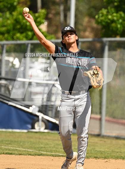 Thumbnail 1 in University City vs Valley Center(CIF SDS Division 4 Semifinal) photogallery.
