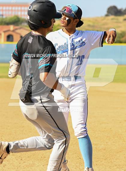 Thumbnail 1 in University City vs Valley Center(CIF SDS Division 4 Semifinal) photogallery.