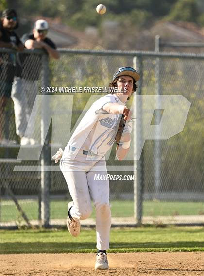 Thumbnail 2 in University City vs Valley Center(CIF SDS Division 4 Semifinal) photogallery.