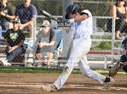 Thumbnail 3 in University City vs Valley Center(CIF SDS Division 4 Semifinal) photogallery.