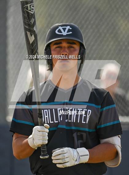 Thumbnail 1 in University City vs Valley Center(CIF SDS Division 4 Semifinal) photogallery.