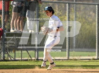Thumbnail 2 in University City vs Valley Center(CIF SDS Division 4 Semifinal) photogallery.
