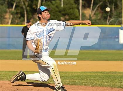 Thumbnail 3 in University City vs Valley Center(CIF SDS Division 4 Semifinal) photogallery.
