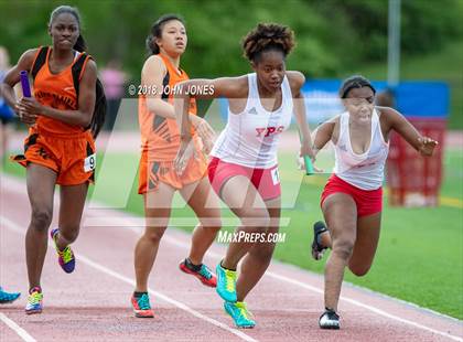 Thumbnail 2 in 2018 Loucks Games (Womens 4x400 Nick Panero Relay) photogallery.