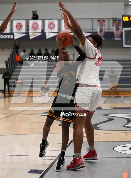 Thumbnail 3 in Tuscola vs. 21st Century Charter (Sneakers for Santa Shootout) photogallery.