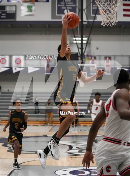 Thumbnail 2 in Tuscola vs. 21st Century Charter (Sneakers for Santa Shootout) photogallery.