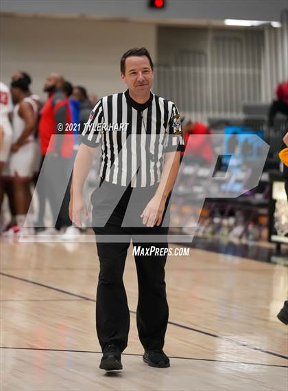 Thumbnail 2 in Tuscola vs. 21st Century Charter (Sneakers for Santa Shootout) photogallery.