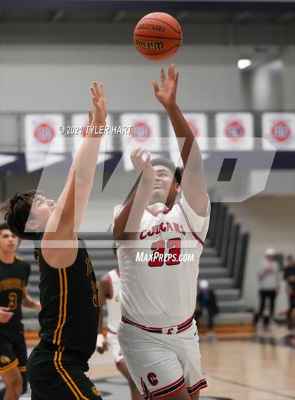 Thumbnail 3 in Tuscola vs. 21st Century Charter (Sneakers for Santa Shootout) photogallery.