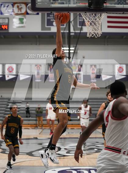 Thumbnail 3 in Tuscola vs. 21st Century Charter (Sneakers for Santa Shootout) photogallery.