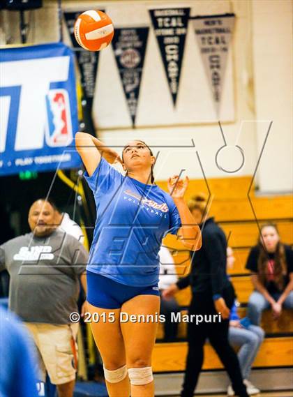 Thumbnail 1 in St. Joseph Notre Dame vs. Athenian (CIF NCS D5 1st Round) photogallery.