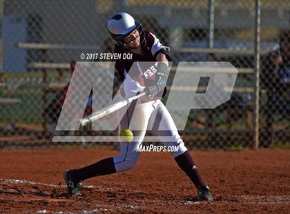Thumbnail 2 in Freedom vs. Norco photogallery.