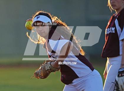 Thumbnail 2 in Freedom vs. Norco photogallery.