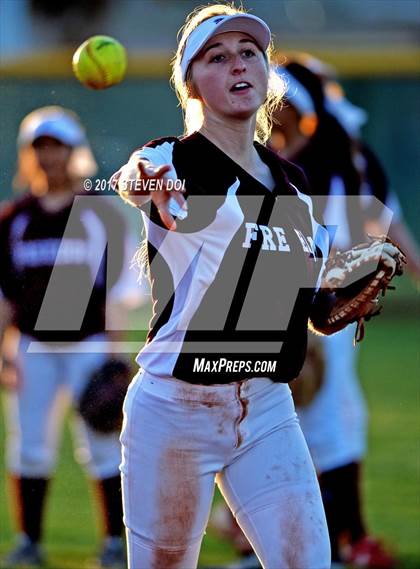 Thumbnail 2 in Freedom vs. Norco photogallery.