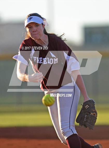 Thumbnail 3 in Freedom vs. Norco photogallery.