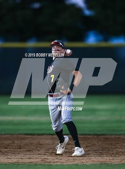 Thumbnail 3 in Clovis West @ Clovis North photogallery.