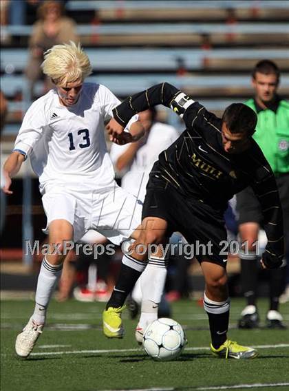 Thumbnail 3 in Mullen vs. Air Academy (CHSAA 4A Semifinal) photogallery.