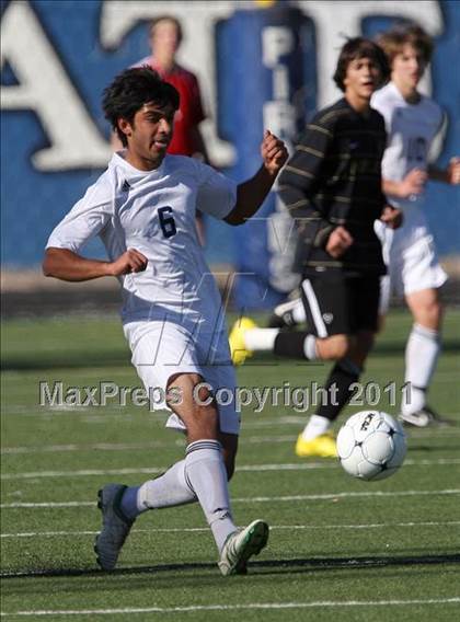 Thumbnail 3 in Mullen vs. Air Academy (CHSAA 4A Semifinal) photogallery.