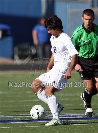 Thumbnail 2 in Mullen vs. Air Academy (CHSAA 4A Semifinal) photogallery.