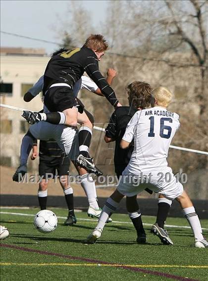 Thumbnail 2 in Mullen vs. Air Academy (CHSAA 4A Semifinal) photogallery.