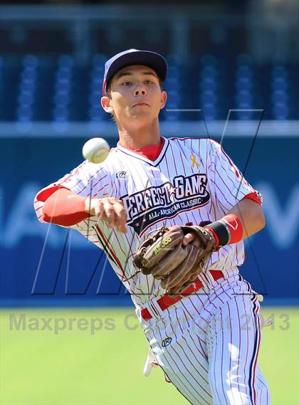 Thumbnail 3 in Perfect Game All-American Classic (East vs. West) photogallery.