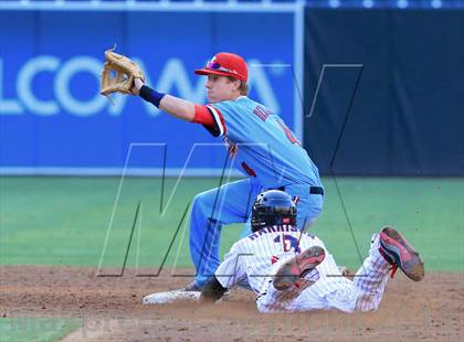 Thumbnail 2 in Perfect Game All-American Classic (East vs. West) photogallery.