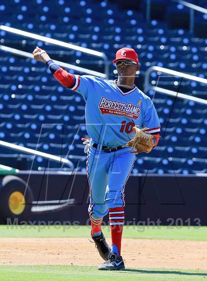 Thumbnail 2 in Perfect Game All-American Classic (East vs. West) photogallery.
