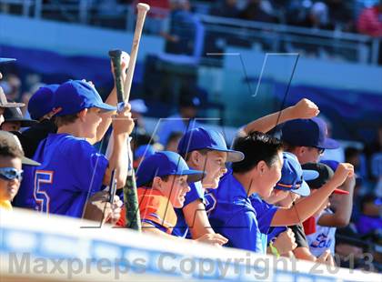 Thumbnail 2 in Perfect Game All-American Classic (East vs. West) photogallery.