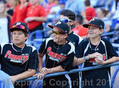 Thumbnail 2 in Perfect Game All-American Classic (East vs. West) photogallery.