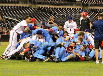 Thumbnail 2 in Perfect Game All-American Classic (East vs. West) photogallery.