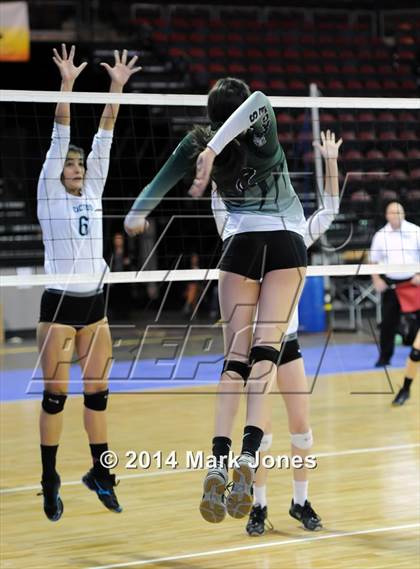 Thumbnail 2 in Flagstaff vs. Cactus (AIA D3 Playoff) photogallery.