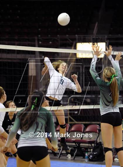 Thumbnail 1 in Flagstaff vs. Cactus (AIA D3 Playoff) photogallery.
