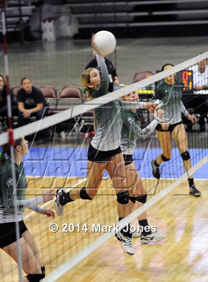 Thumbnail 3 in Flagstaff vs. Cactus (AIA D3 Playoff) photogallery.
