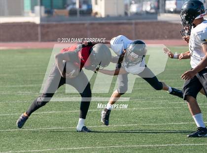 Thumbnail 2 in Foothill @ Tustin photogallery.