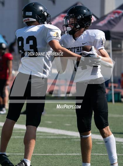 Thumbnail 3 in Foothill @ Tustin photogallery.