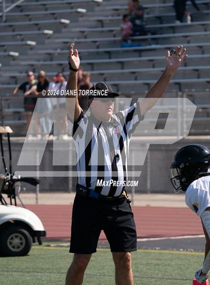 Thumbnail 2 in Foothill @ Tustin photogallery.
