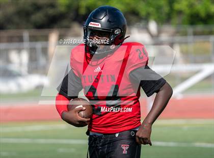Thumbnail 2 in Foothill @ Tustin photogallery.
